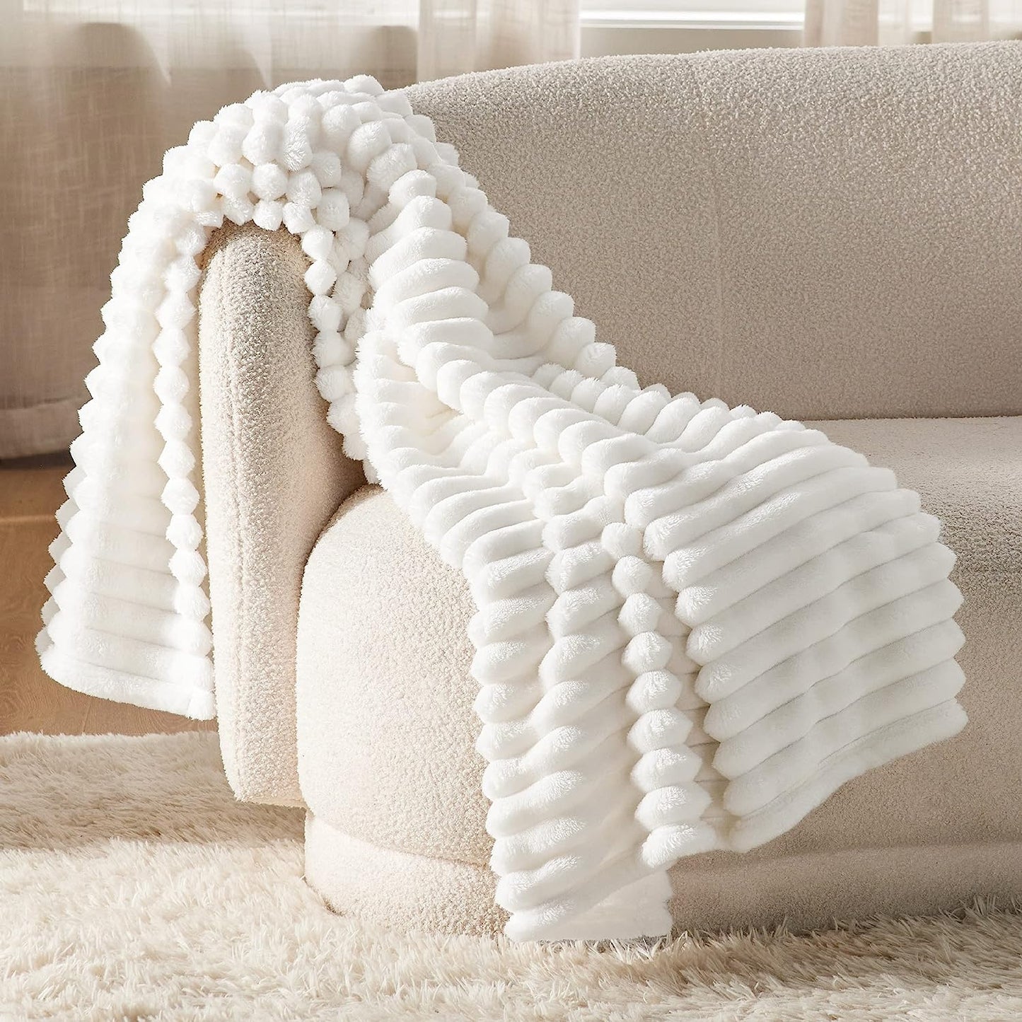 Luxurious White Throw Blanket - Soft Fleece Cozy Blanket for Couch, Perfect Gift for Women, Girls, and Teachers - Stylish Home Decor, 50x60 Inches
