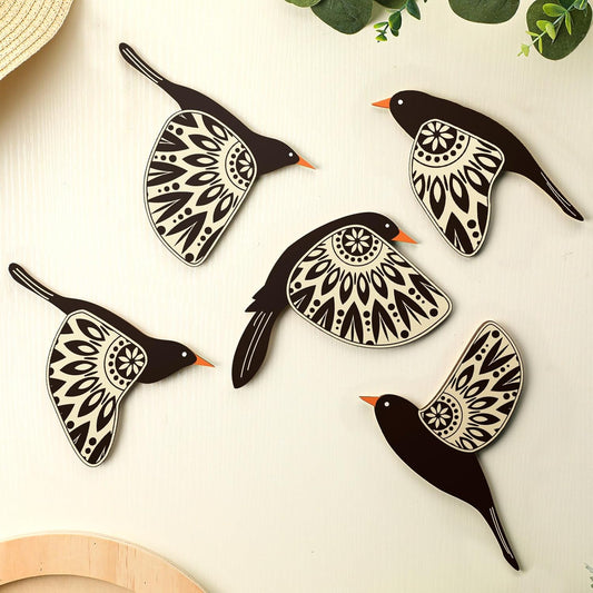 Elegant  5-Piece Wooden Bird Wall Art - Rustic Scandinavian Decor for Living Room, Bedroom, Kitchen, and Office (Black)