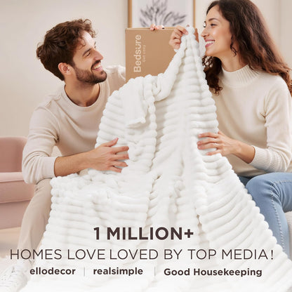 Luxurious  White Throw Blanket - Soft Fleece Cozy Blanket for Couch, Perfect Gift for Women, Girls, and Teachers - Stylish Home Decor, 50x60 Inches