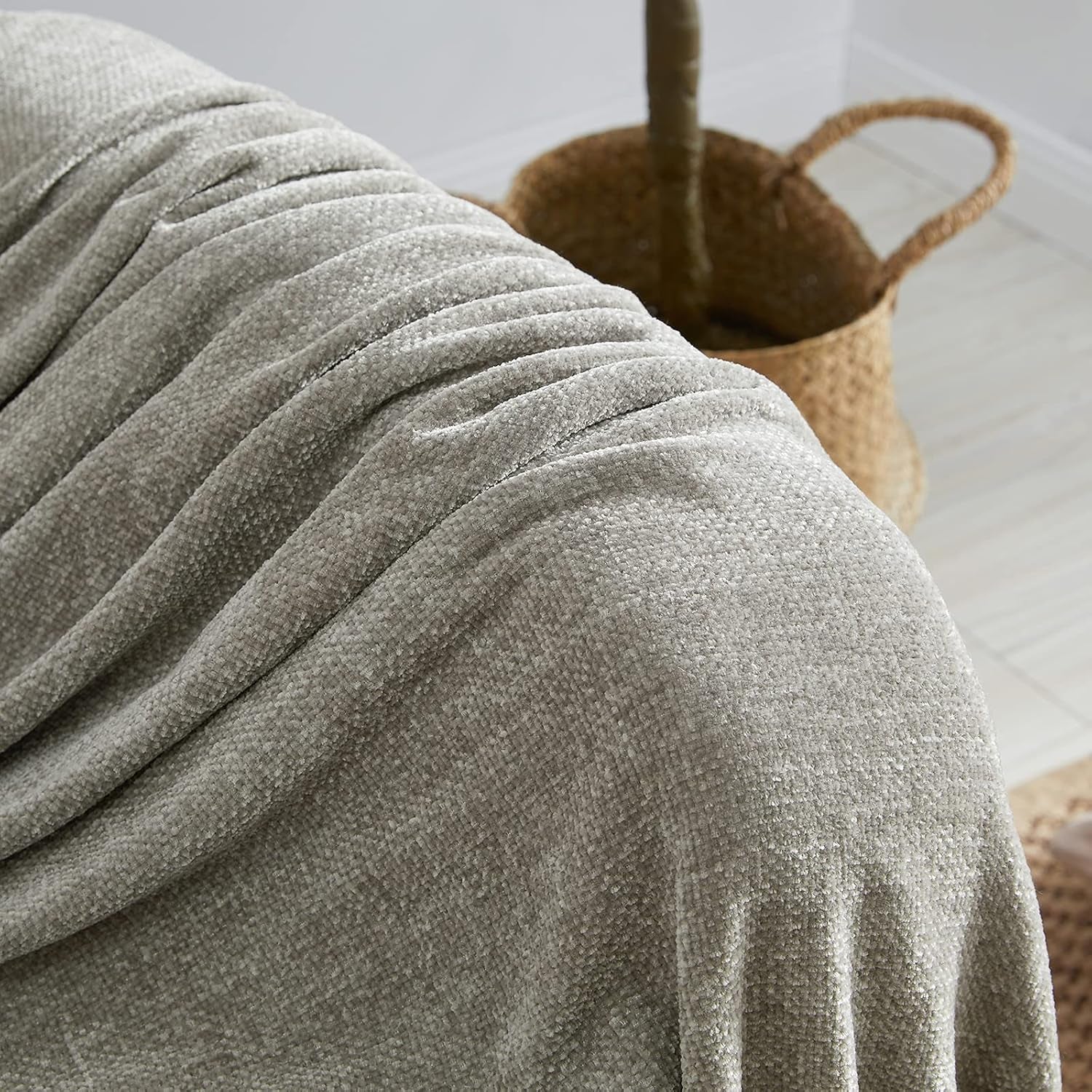 Luxurious Chenille Fluffy Throw Blanket with Decorative Fringe - Perfect for Couch, Sofa, or Chair (50x60 Inches, Grey)